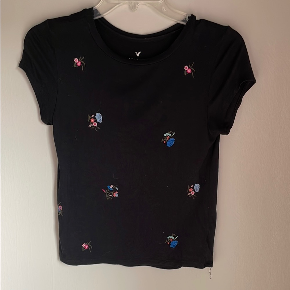 American Eagle Embroidered Black Fitted Short Sleeve Tee